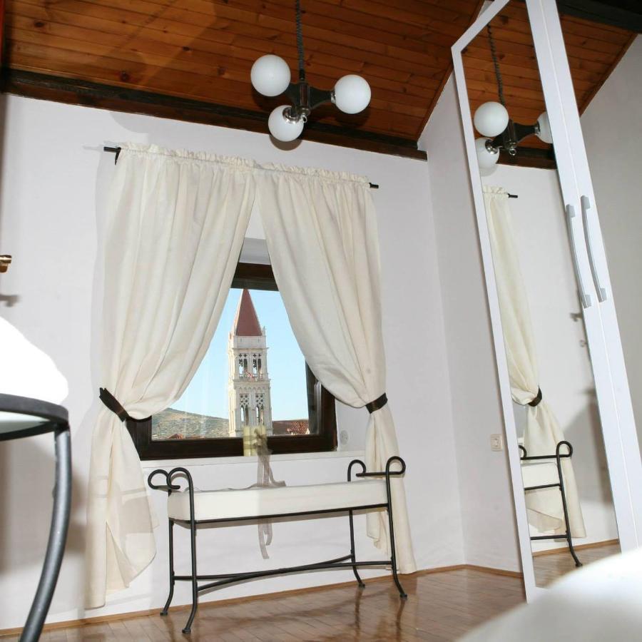 Apartments Filip & Viktoria In The Center Of Trogir Luaran gambar